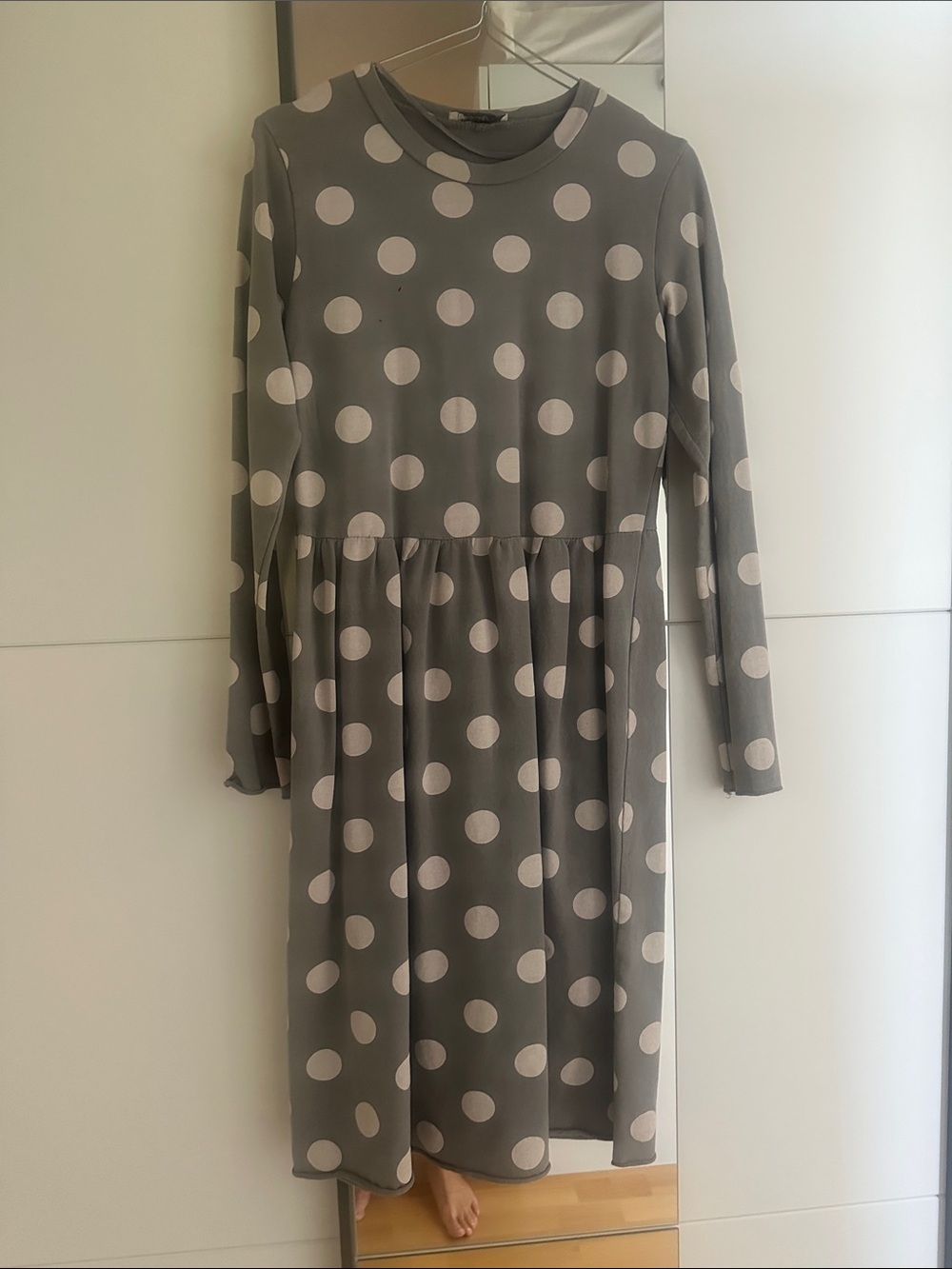 Polka Dot Long Sleeve Midi Dress - Gray with Cream Dots